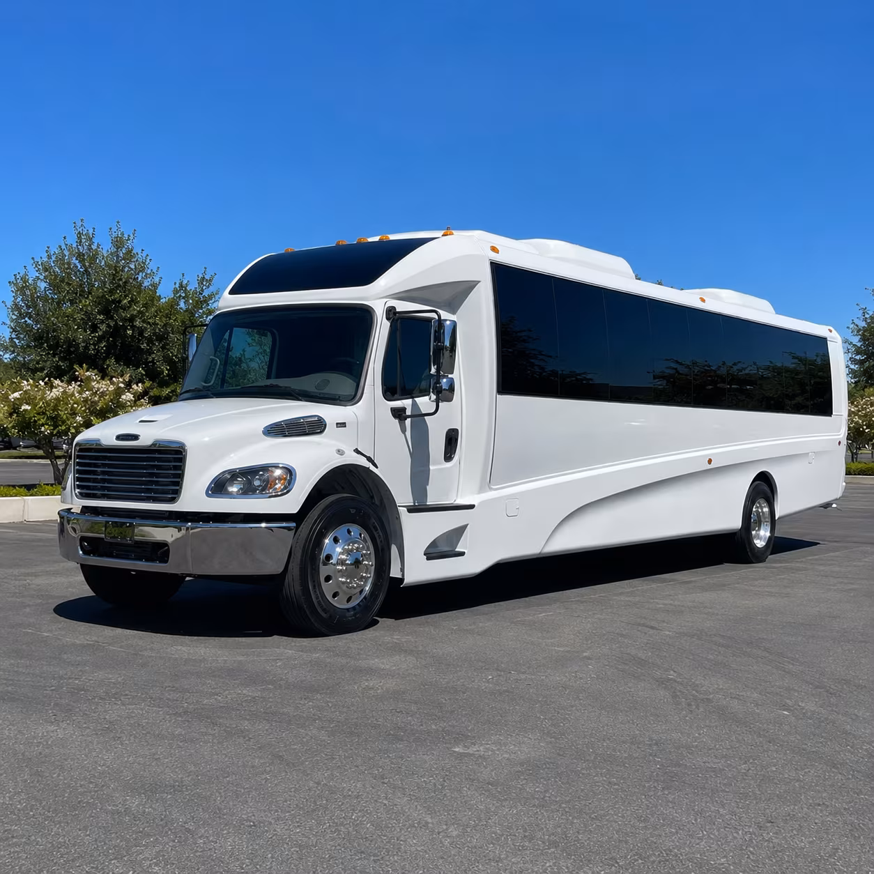bend 15 passenger minibus
