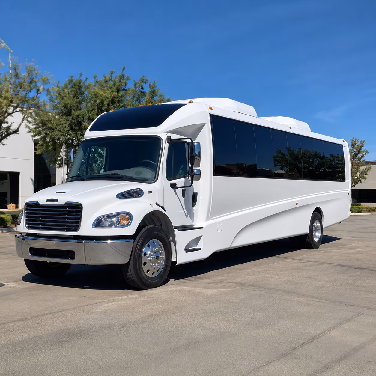 bend 30 passenger minibus