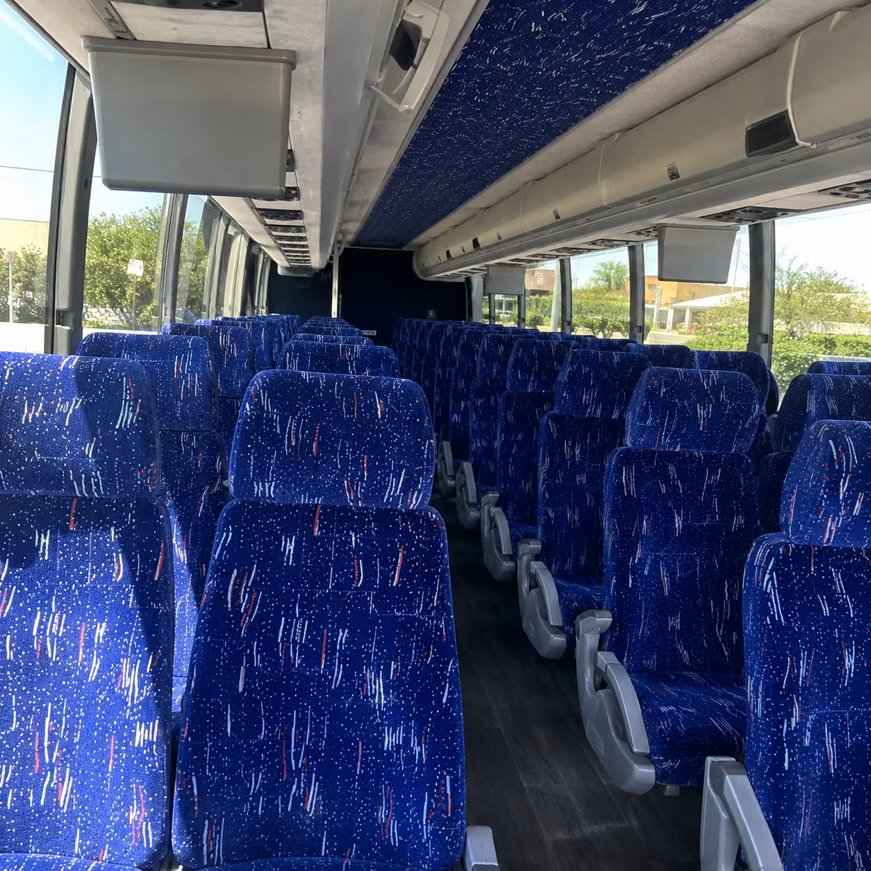 bend charter buses