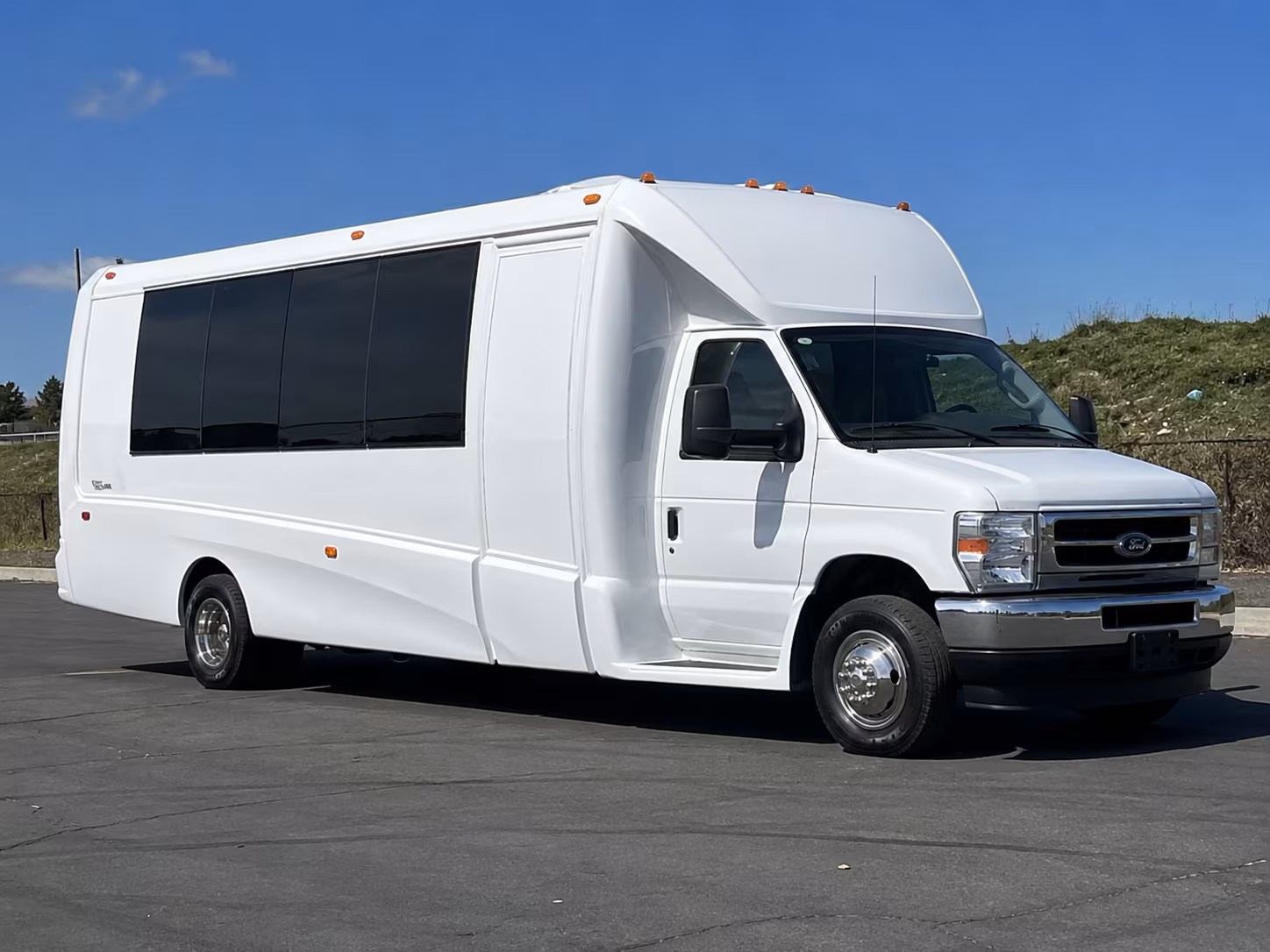 bend night out party bus rental