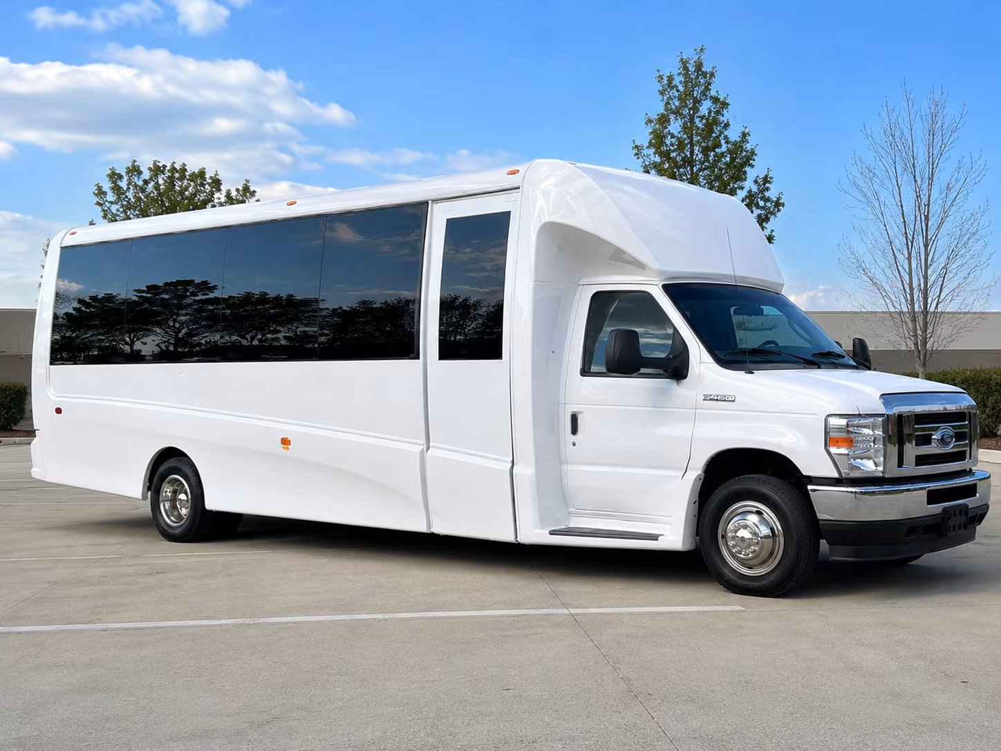 shuttle buses for volcanic legacy and central oregon music festivals